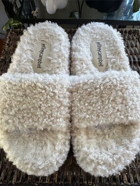 Jeffrey Campbell Good Night Sherpa Slippers women’s size 6